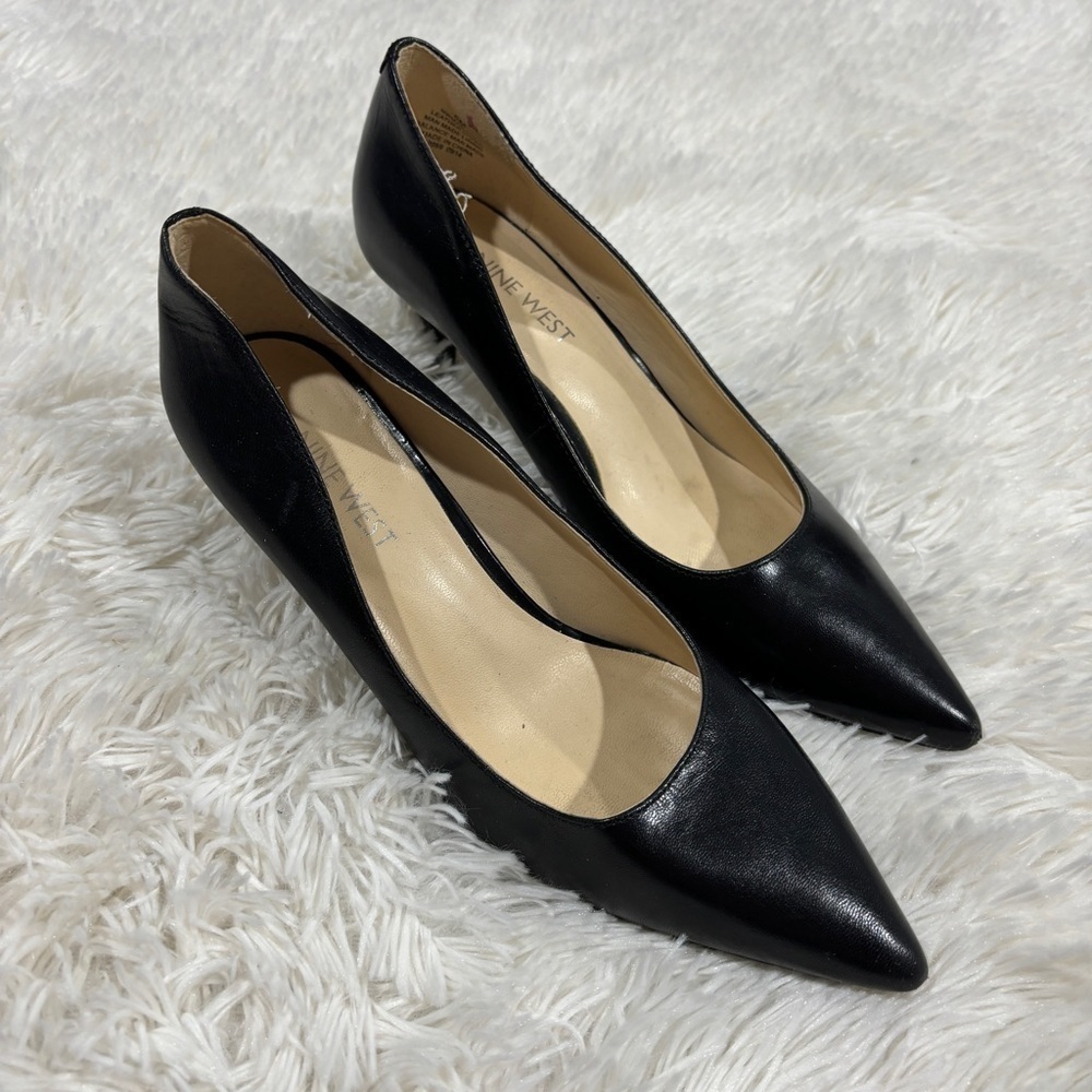 Nine West Margo Pointy Toe Black Pumps Size 6